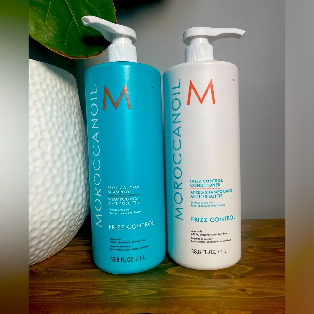 Moroccanoil Frizz Control Shampoo & Conditioner 1L duo